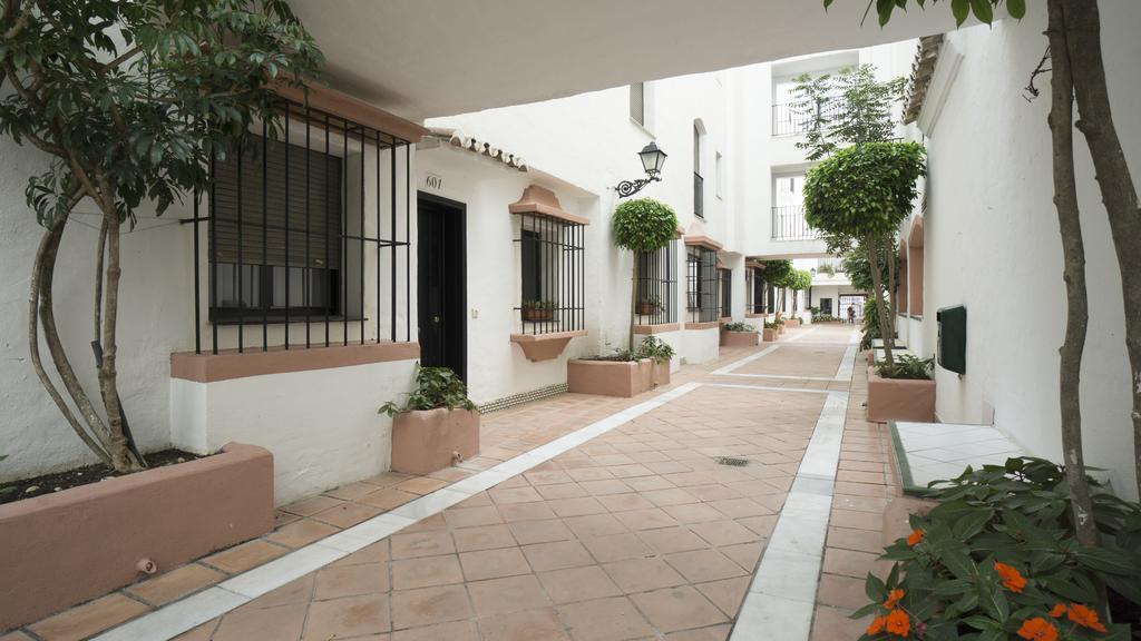 Appartamento Club Jardines Del Puerto Marbella Esterno foto
