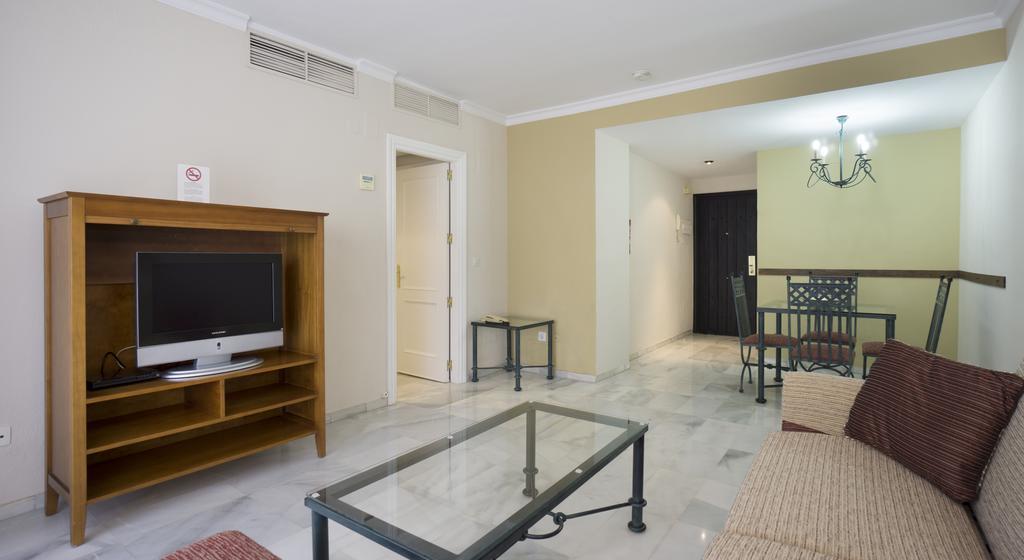 Appartamento Club Jardines Del Puerto Marbella Esterno foto