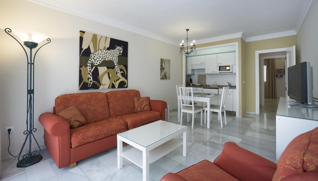Appartamento Club Jardines Del Puerto Marbella Esterno foto