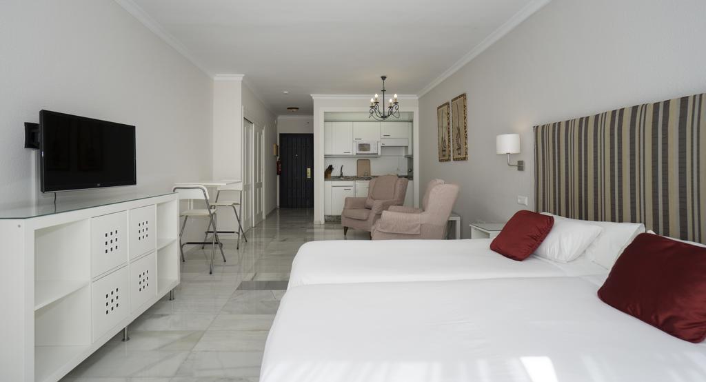 Appartamento Club Jardines Del Puerto Marbella Esterno foto