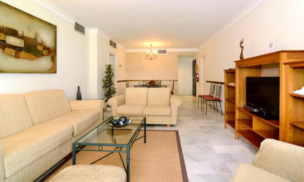 Appartamento Club Jardines Del Puerto Marbella Esterno foto