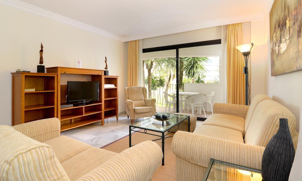 Appartamento Club Jardines Del Puerto Marbella Esterno foto